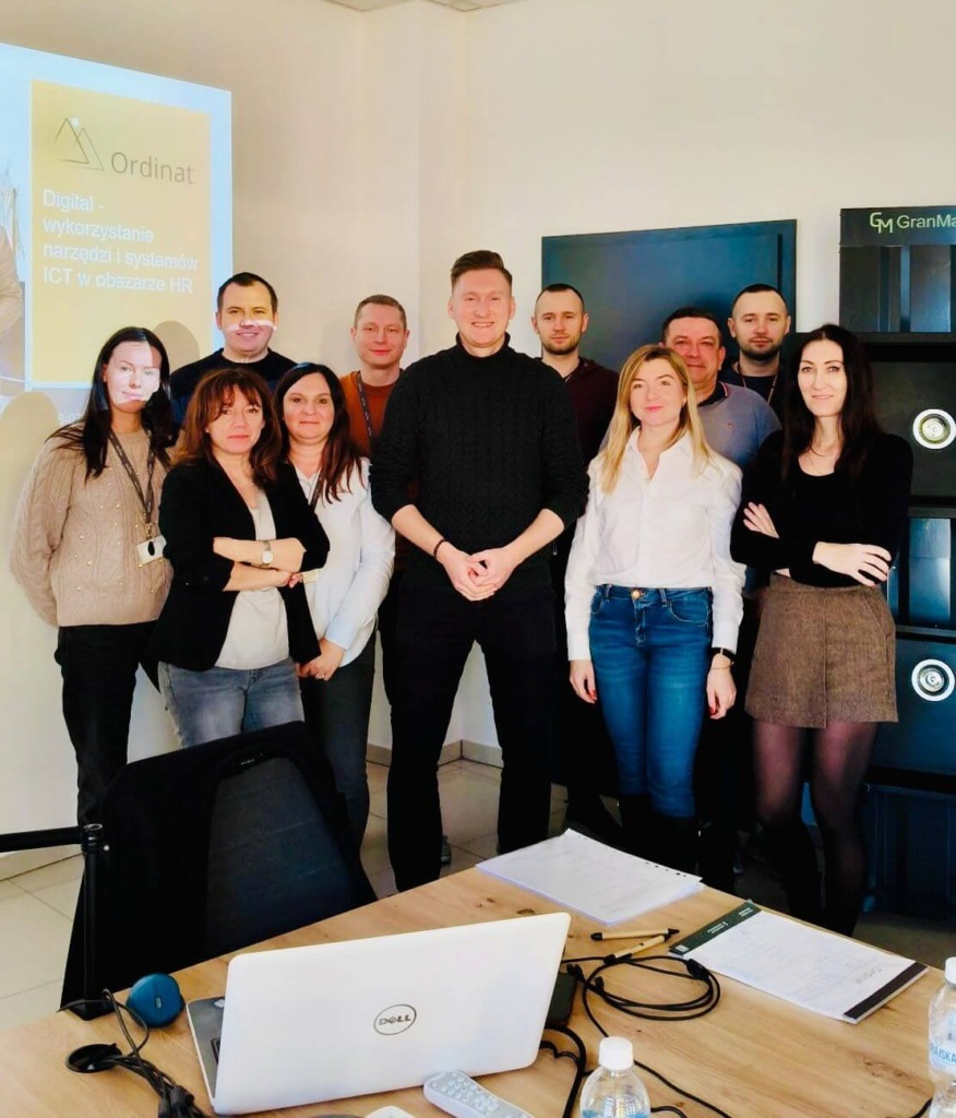 warsztat seo i digital prowadzony przez bartłomieja lewickiego dla pracowników wagran